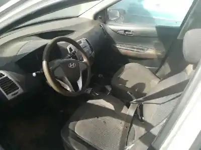 Sloopvoertuig hyundai i20 classic van het jaar 2011 aangedreven d4fc