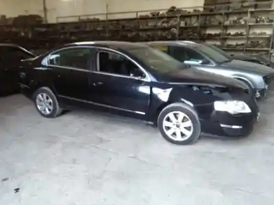 Veicolo di demolizione volkswagen passat berlina 2.0 tdi dell'anno 2008 alimentato bkp