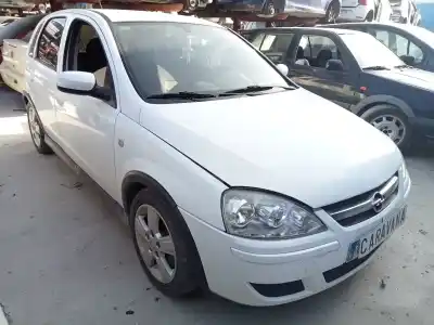 Véhicule à la ferraille opel corsa c enjoy de l'année 2005 alimenté z17dth
