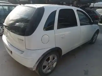 Véhicule à la ferraille opel corsa c enjoy de l'année 2005 alimenté z17dth