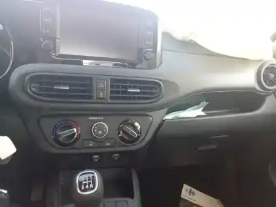 Véhicule à la ferraille hyundai i10 basis de l'année 2022 alimenté g3ld