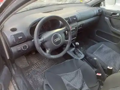 Vehicul casat audi a3 (8l) 1.6 ambiente al anului 2002 alimentat avu