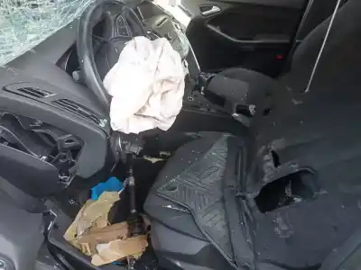 Veículo de Sucata FORD FOCUS LIM. Business do ano 2015 alimentado T1DA