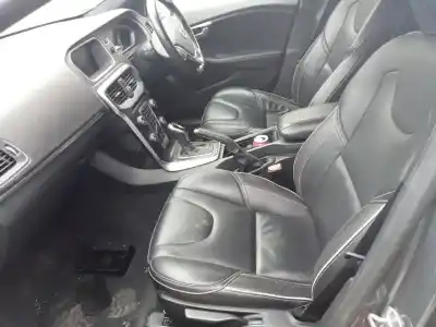 Veículo de Sucata volvo v40 básico do ano 2018 alimentado d4204t8