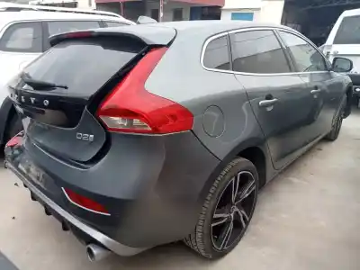 Veículo de Sucata volvo v40 básico do ano 2018 alimentado d4204t8