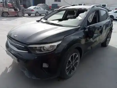 Scrapping Vehicle KIA STONIC (YBCUV) Business of the year 2017 powered D4FB