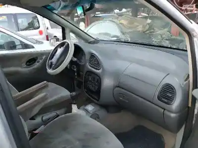 Veículo de Sucata seat alhambra (7v8) gran via do ano 1998 alimentado afn