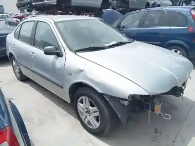 Véhicule à la ferraille seat toledo (1m2) signo de l'année 1999 alimenté akl