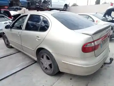 Veículo de Sucata seat toledo (1m2) executive do ano 2003 alimentado apg