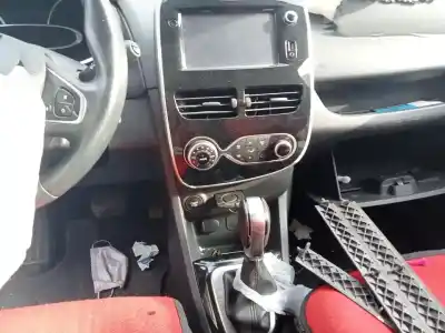 Veicolo di demolizione renault clio iv dynamique dell'anno 2016 alimentato k9ke6