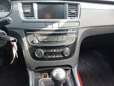 Veículo de Sucata peugeot 508 access do ano 2012 alimentado 9hl