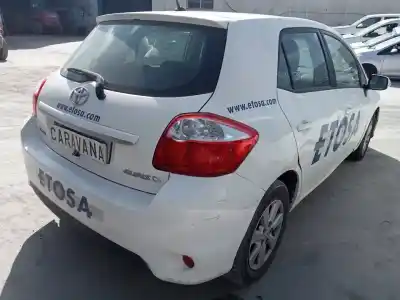 Vehicul casat toyota auris luna+ al anului 2011 alimentat 1nd