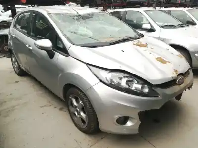 Veículo de Sucata ford fiesta (cb1) ambiente do ano 2001 alimentado f6jd