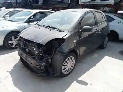 Véhicule à la ferraille TOYOTA YARIS (KSP9/SCP9/NLP9) Básico de l'année 2007 alimenté 2SZFE