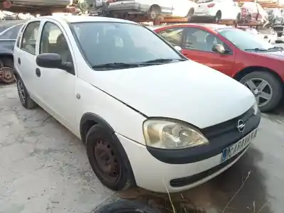 Veicolo di demolizione opel corsa c club dell'anno 2002 alimentato y17dt