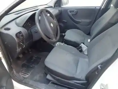 Veicolo di demolizione opel corsa c club dell'anno 2002 alimentato y17dt