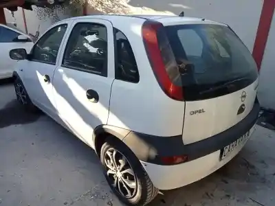 Veicolo di demolizione opel corsa c club dell'anno 2002 alimentato y17dt