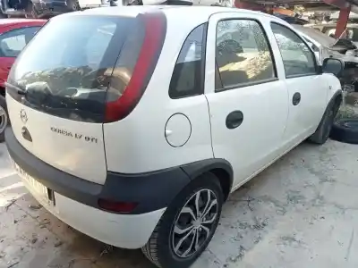 Veicolo di demolizione opel corsa c club dell'anno 2002 alimentato y17dt