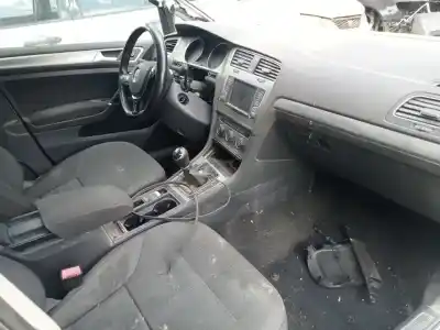 Veículo de Sucata volkswagen golf vii lim. business bluemotion tech. do ano 2017 alimentado cxxb