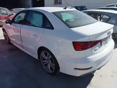 Verschrottungsfahrzeug AUDI A3 SEDÁN (8VM) 30 TDI S line des Jahres 2019 angetrieben DGT