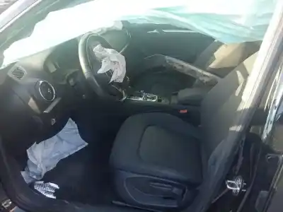 Veículo de Sucata audi a3 sportback (8vf) basic do ano 2017 alimentado crlb