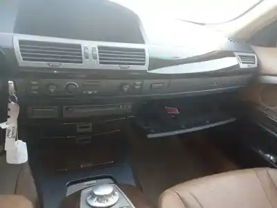 Veicolo di demolizione bmw serie 7 (e65/e66) 730d dell'anno 2004 alimentato 306d2