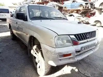 Veicolo di demolizione mitsubishi l 200 (k6/7) 2500 td glx dell'anno 2001 alimentato 4d56