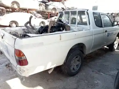 Veicolo di demolizione mitsubishi l 200 (k6/7) 2500 td glx dell'anno 2001 alimentato 4d56