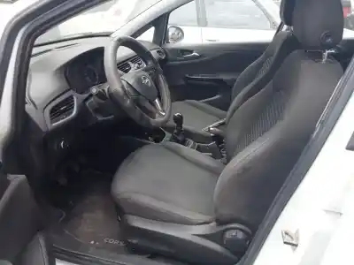 Veicolo di demolizione opel corsa e business dell'anno 2015 alimentato b13dte