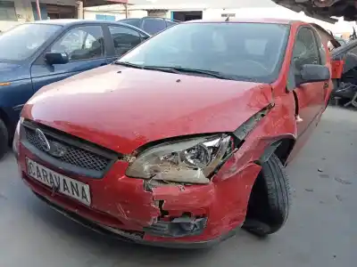Veículo de Sucata ford focus berlina (cap) ambiente (d) do ano 2005 alimentado hwda