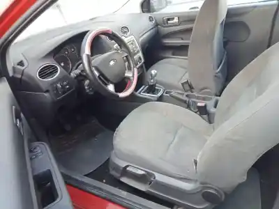 Veículo de Sucata ford focus berlina (cap) ambiente (d) do ano 2005 alimentado hwda