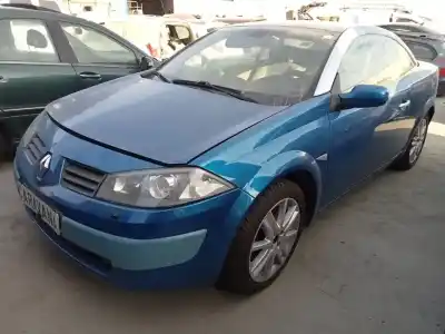 Утилизация автомобиля RENAULT MEGANE II COUPE Authentique года 2004 питание F9QB8