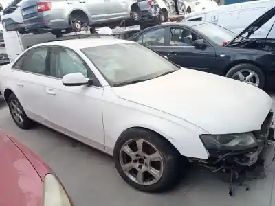 Scrapping Vehicle audi a4 b8 (8k2) 2.0 tdi of the year 2010 powered cag