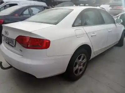 Scrapping Vehicle audi a4 b8 (8k2) 2.0 tdi of the year 2010 powered cag