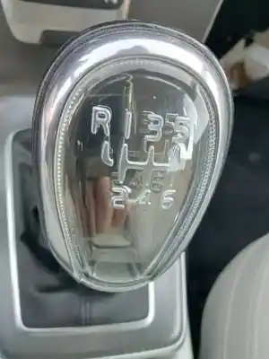 Véhicule à la ferraille volvo v40 basis de l'année 2014 alimenté d4162t