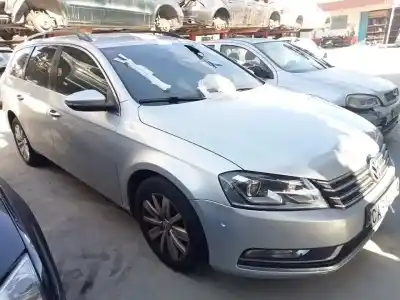 Veículo de Sucata volkswagen passat b7 variant (365) 2.0 tdi do ano 2014 alimentado cff