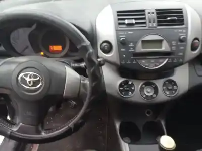 Scrapping Vehicle toyota rav 4 (a3) luna of the year 2006 powered 2ad