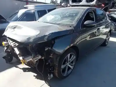 Veicolo di demolizione PEUGEOT 308 Allure dell'anno 2018 alimentato HN01