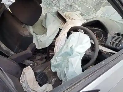 Veículo de Sucata honda cr-v (rd8) es do ano 2003 alimentado k20a4