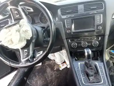 Véhicule à la ferraille volkswagen golf vii lim. gtd bluemotion de l'année 2014 alimenté cun