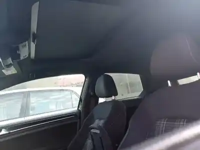 Véhicule à la ferraille volkswagen golf vii lim. gtd bluemotion de l'année 2014 alimenté cun