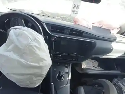 Veículo de Sucata toyota auris hybrid business do ano 2018 alimentado 2zr