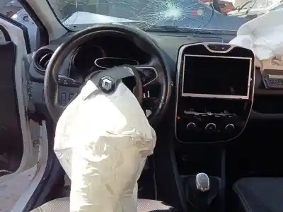 Veículo de Sucata renault clio iv business do ano 2018 alimentado k9ke6