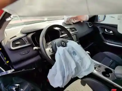 Veículo de Sucata renault kadjar experience do ano 2016 alimentado r9me4