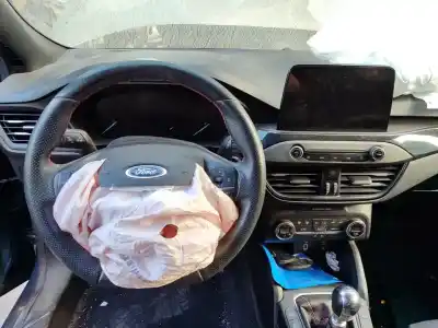 Scrapping Vehicle ford focus st-line of the year 2020 powered ztda