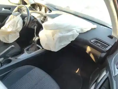 Veicolo di demolizione peugeot 308 style dell'anno 2017 alimentato hn01