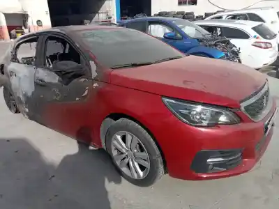 Veicolo di demolizione PEUGEOT 308 Active dell'anno 2017 alimentato HN01
