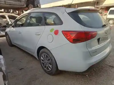 Sloopvoertuig kia ceed business 110 cv / 81 kw van het jaar 2013 aangedreven d4fb