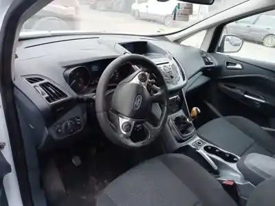 Здавання транспортного засобу ford c-max trend року 2012 потужний t3da