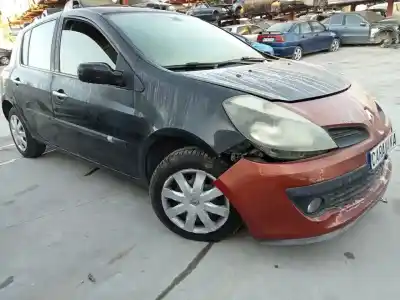Veicolo di demolizione renault clio iii emotion dell'anno 2008 alimentato k9kt7